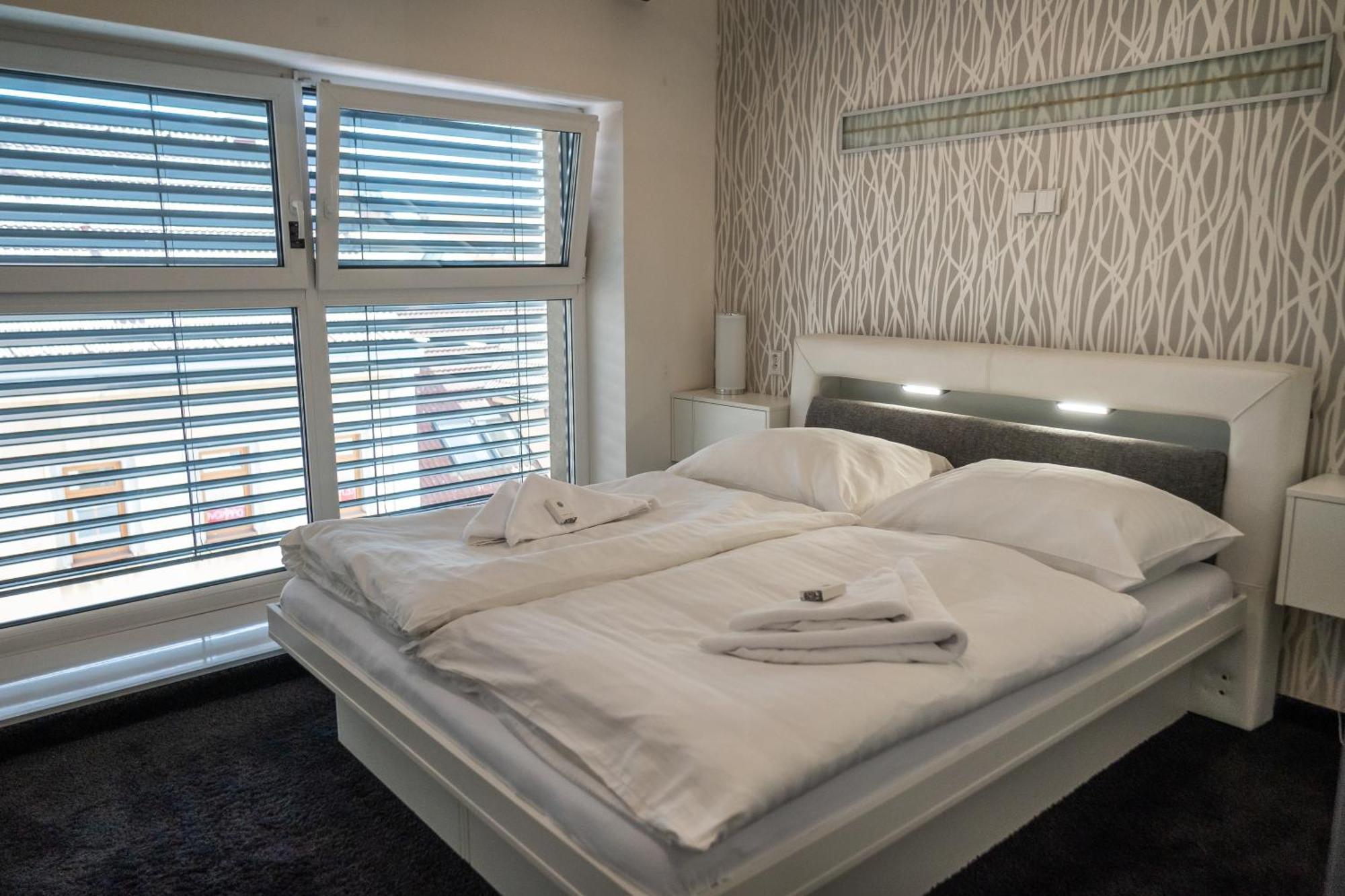 Hotel Пилзен Екстериор снимка